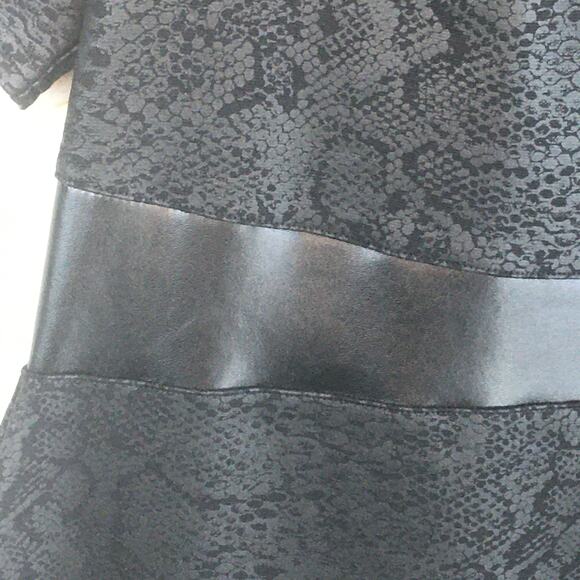 INC International Concepts Black Tone-on-Tone Leather Waist Zip-Up Dress Size XL - Picture 10 of 16
